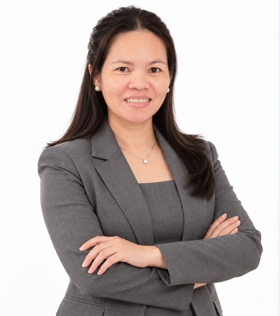 Professional portrait of Ruth Lauron